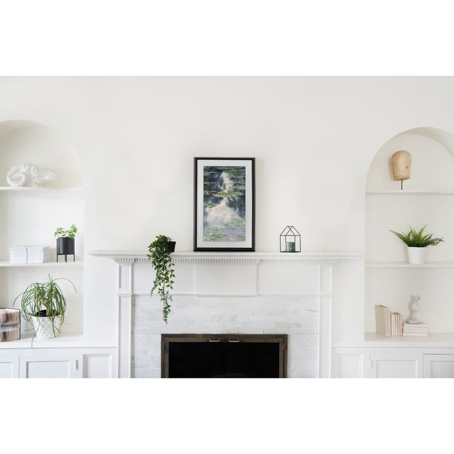 Netgear Meural Canvas II 21.5 inch smart art frame in black 16x24 format